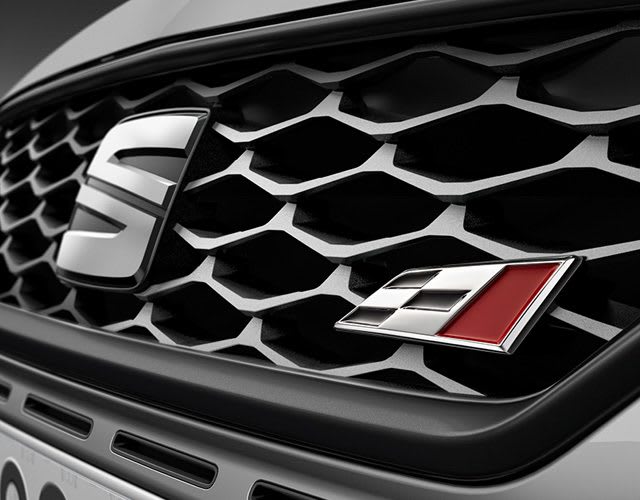 SEAT Leon CUPRA Logo