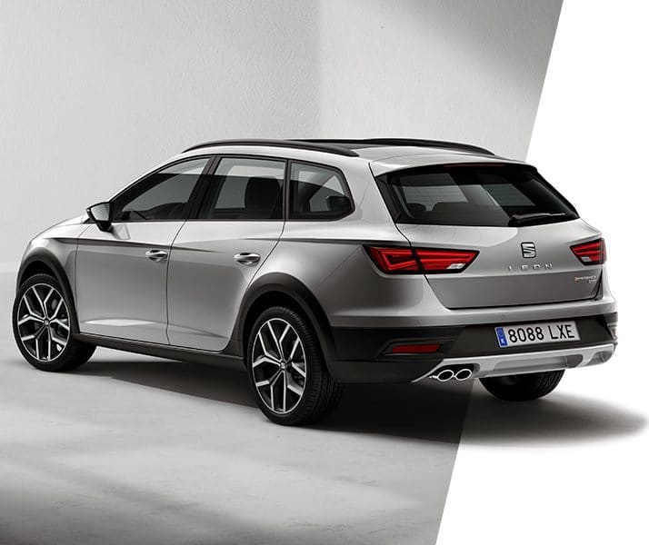 New SEAT Leon X-PERIENCE lateral view