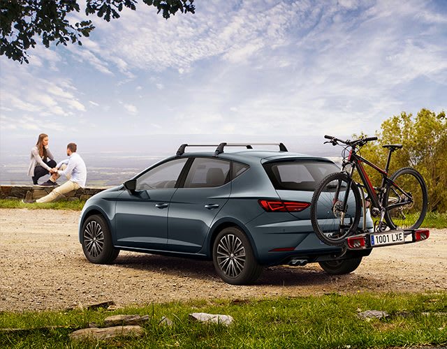 SEAT Leon 5 doors accessories for a family road trip