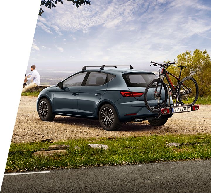 SEAT Leon 5 doors accessories for a family road trip