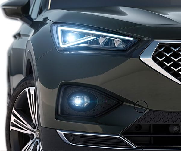 Nouvelle SEAT Tarraco, SUV 7 places, vue extérieure de l’avant et du centre, équipement de sécurité