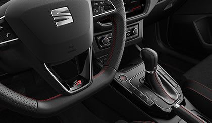 New SEAT Arona gear stick