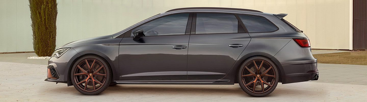 New SEAT Leon CUPRA R & R ST limited edition lateral exterior view