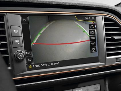 New SEAT LEON CUPRA R rear view camera feature