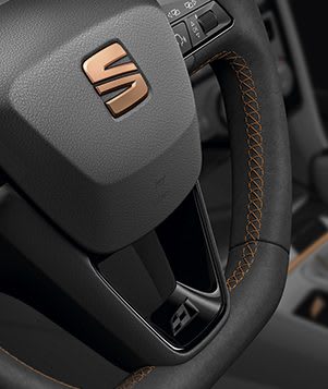 New SEAT Leon CUPRA R steering wheel cooper gear stitch knob