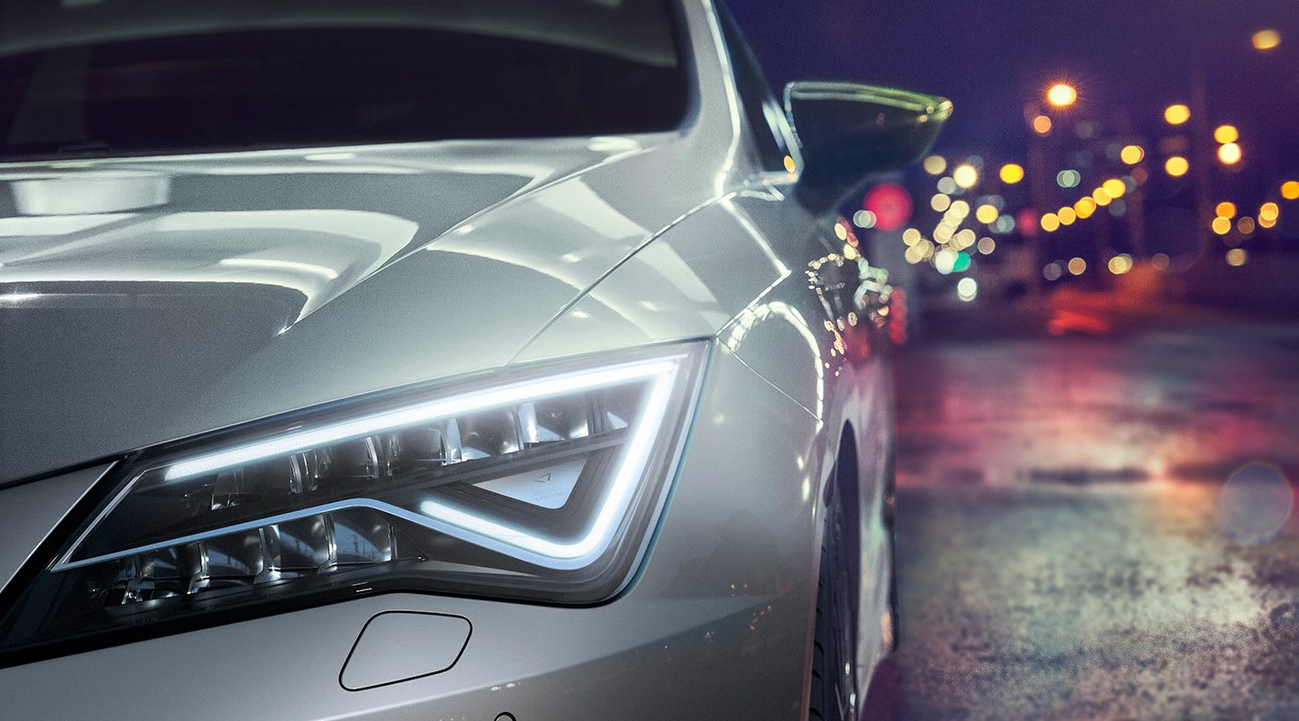SEAT Leon CUPRA LED Headlamps