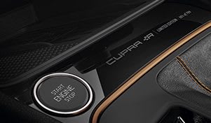 New SEAT Leon CUPRA R interior doorstep