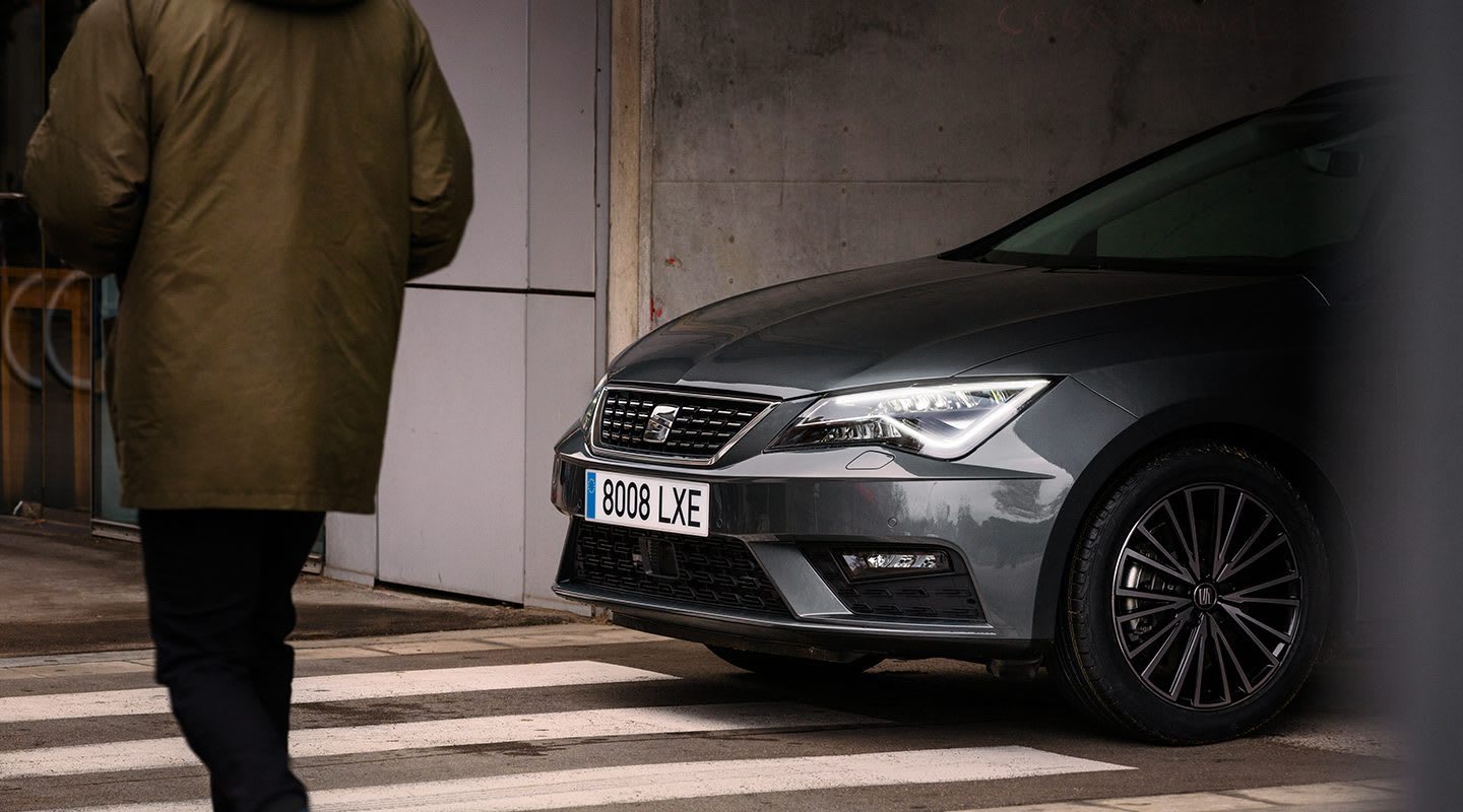New SEAT Leon ST dynamic car
