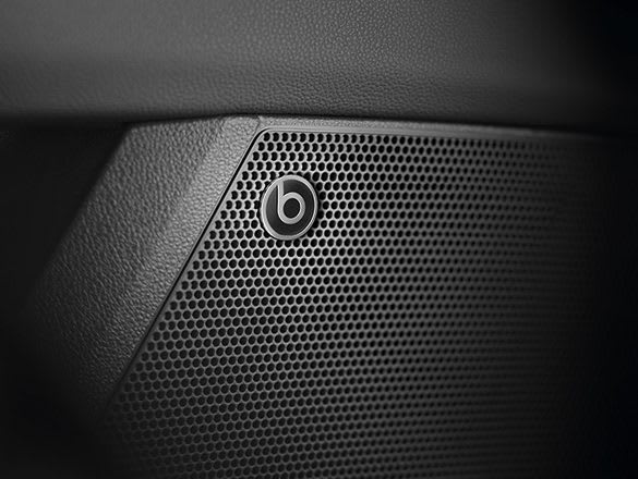 New SEAT Leon CUPRA R Beats Audio technology detail