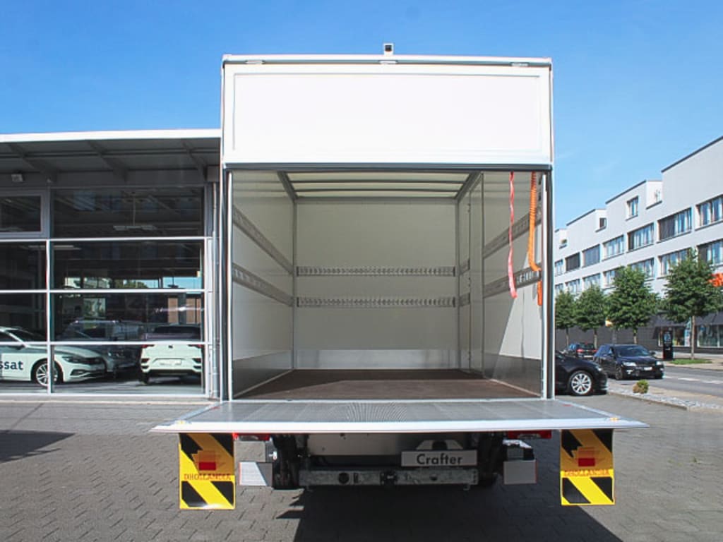 Fahrzeug-für-Möbeltransport-Umzug-Transportfahrzeug (1)