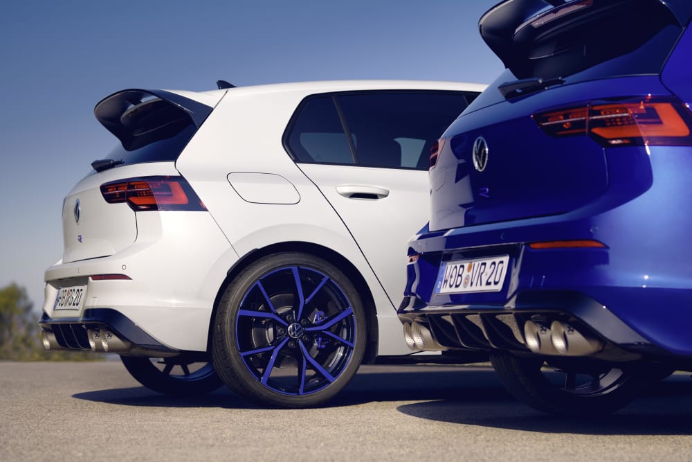 VW_Golf_R_20_2_media_high